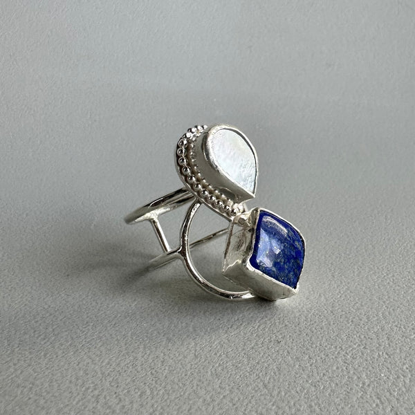 Lapislázuli + Mother of Pearl Ring
