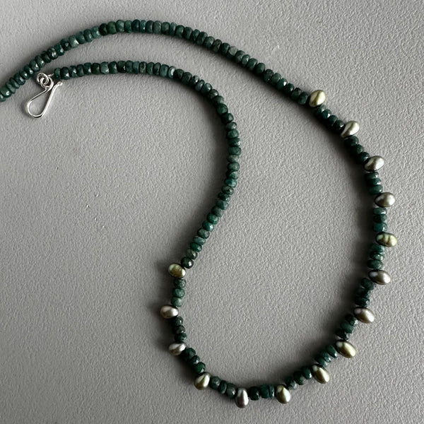 Emerald + Peacock Pearls Necklace (17.5”)