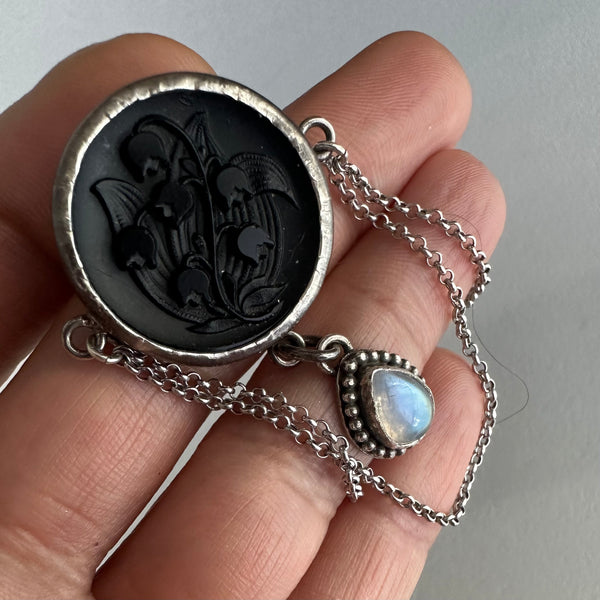 Victorian Button Brooch