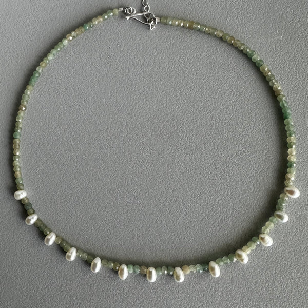 Green Quartz + White Pearls Necklace (16.5”)
