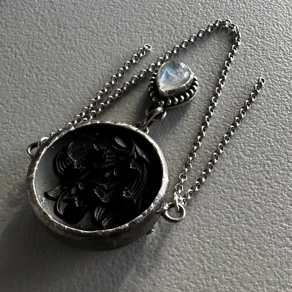 Victorian Button Brooch