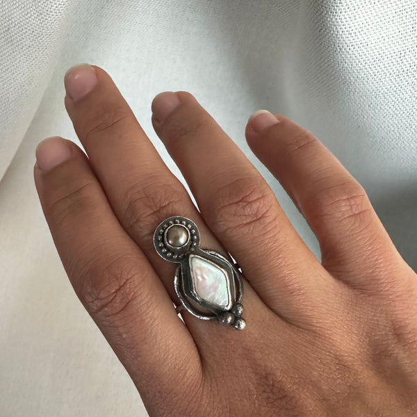 Pearl Totem Ring in Bronze