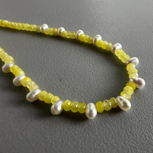 Butter Yellow and White Pearls Choker (16.5”)