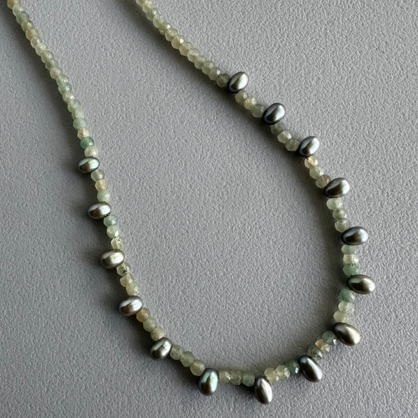 Green Quartz + Peacock Pearls (16.5”)