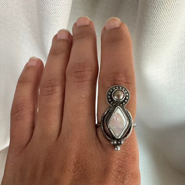 Pearl Totem Ring in Bronze