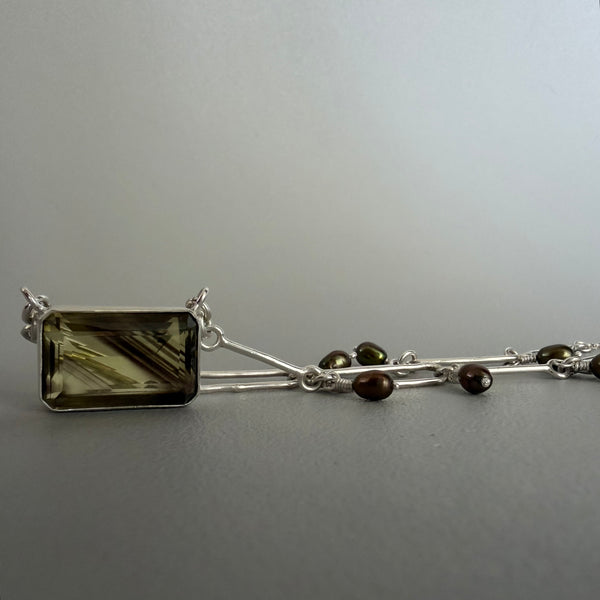Bicolor Quartz