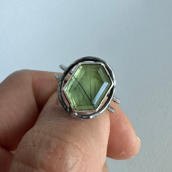 Tourmalinated Prehnite Ring