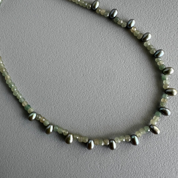 Green Quartz + Peacock Pearls (16.5”)