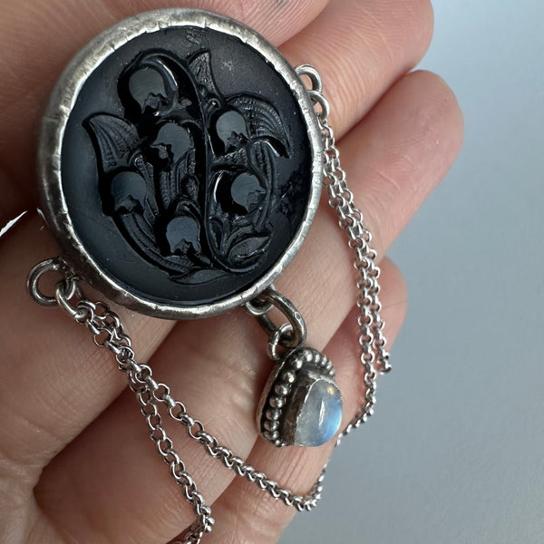 Victorian Button Brooch